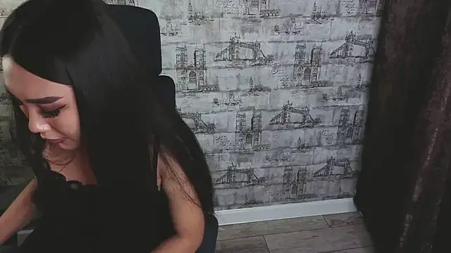 Loll1_Bunny - ❤️Slap my bum❤️