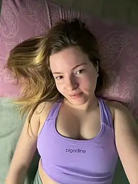 Heyitskiara - Zooom pussy