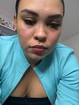 FOX_LATINA - FUCK ME HARD IN STORE 🤫😈