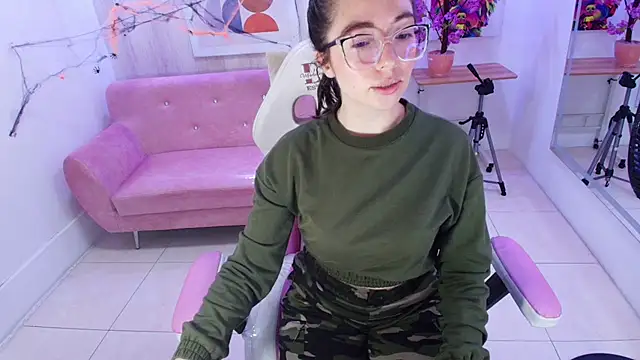 Veronica_miiller - Soft blowjob + spit