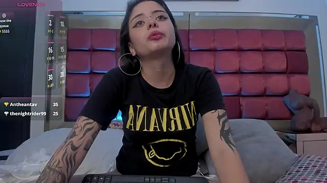 SaskiaGrendel - Explicit face sitting