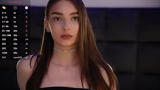 GoldieHarrington - flash ass