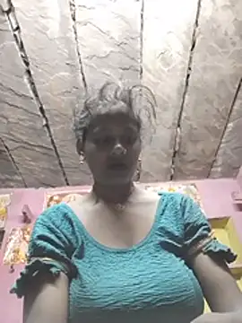 Hot_khusi753