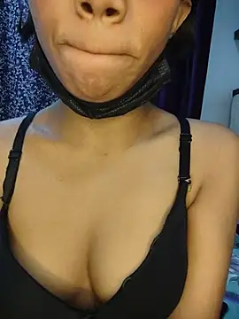 Mini-cutie - Boobs and oil show