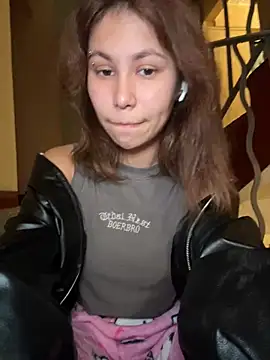 MilkKiss - flash my boobs