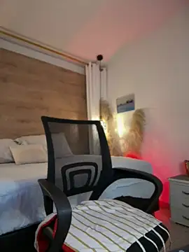 Halaaa_1 - SUCK MY FINGERS😈