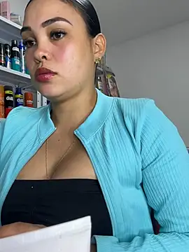 FOX_LATINA - FUCK ME HARD IN STORE 🤫😈