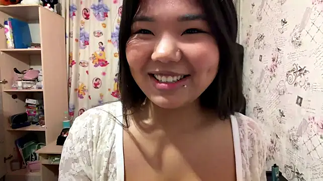 JohannaMickiewicz - 5-Minute Topless Yoga