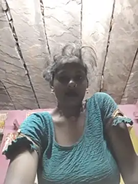 Hot_khusi753