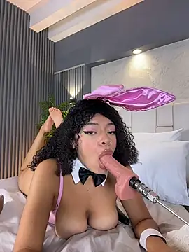 Alyssa_Houston - A sexy playboy bunny squirting a lot