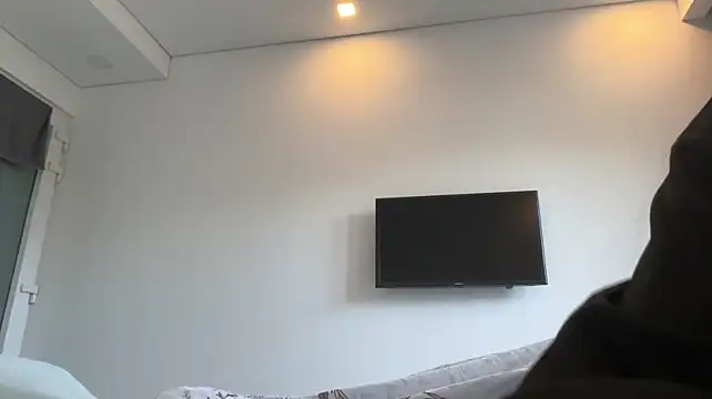 AmieLendor - Video masturbating my pussy in close-up