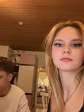 YoungGermanKiki18 - 🔥Slap her ass 10x