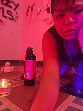 SusanCouper - Cailyn vs. Susan blowjob war
