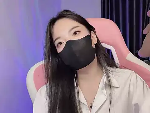 Julie_Ulie - Hôm nay khum Dâm Khum Đĩ chỉ nhận🌺20/10
