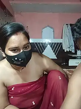 Hot_Indiancpl