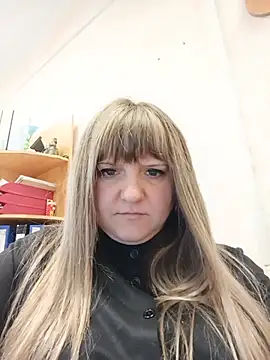 Office_Albertina - Video of squirting as a gift🎁
