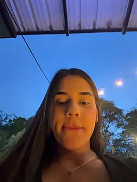 BellaLeclair_