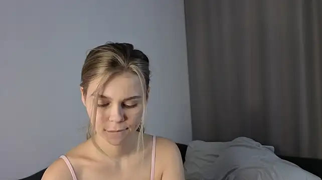 Herminasouth - sensual touch and play with my body