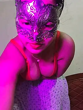 TANISHA-2026 - Suck niple