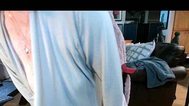 Littlepistol01 - Fuck Pussy w/ Dildo