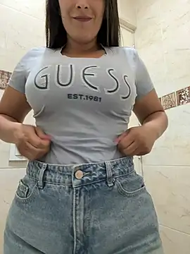 Rousse92 - Naked in the store 🥵