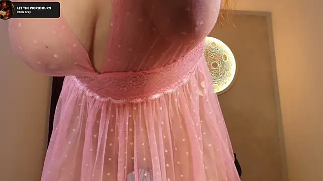 SweetJennaa - Make my pussy shine PUTTING OIL ON IT