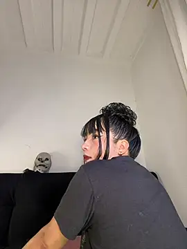 __itsbambi - 4 fingers in my ass 🍑💦