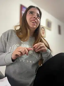 Cloew_Marz - Show boobs