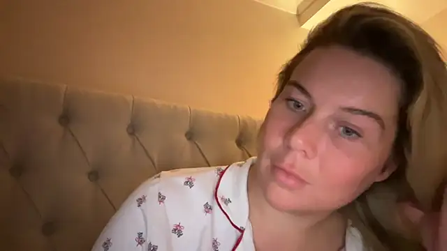 Erincheshire - LT GETS SNAP & 2 SEX TAPES