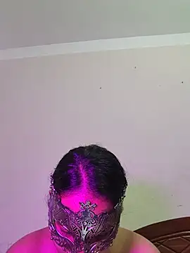 TANISHA-2026 - Suck niple