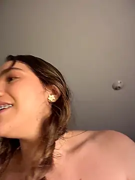 ShelbyHagen - Squirtttt in my bathroom