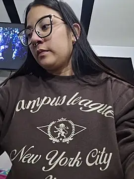 Candy_isita - 1 finger in ass