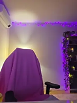 MiaRides19 - I will suck dildo 🙈🙈