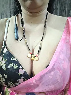Bhuvana_555 - Boobs on honey