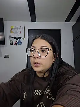 Candy_isita - 1 finger in ass