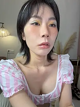 Nanako99 - 小粉插入5分钟