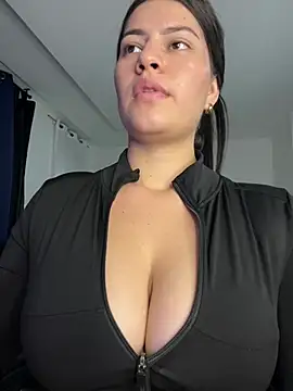 Saanvi21 - Dildo in pussy