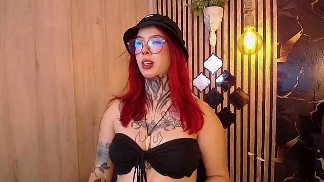 Atenea_Red - Top off and sexy blowjob