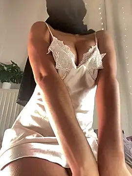 Sweet_diazzz - 3 doigts chatte