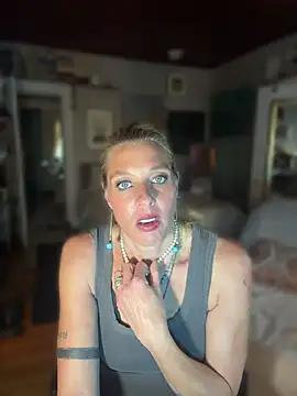 Glamazing - Dildo Tease 3 min