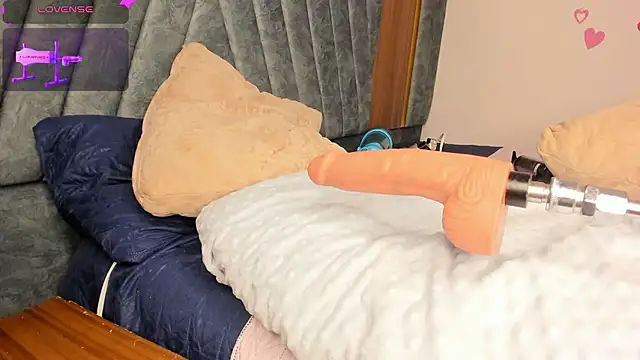 Hilary_Smile_ - FINFER IN MY ASS 😈