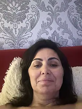 Emma_roqueen - Single QUEEN looking for a faithful slav