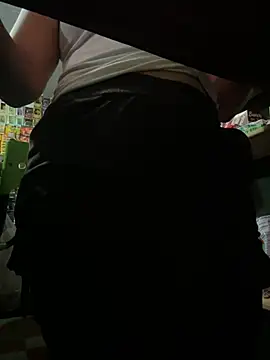 Lannabellx - Play with my boobs in the market 🤫