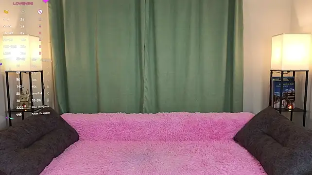 EllieDul - Spit on my boobs💦