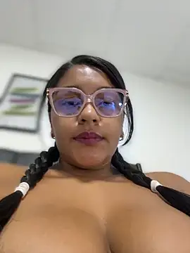 Anaesca - Fingers in my pussy 🍓Dedos en mi coño