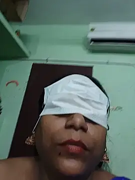 Tamilponnusilk - To pay hospital bill