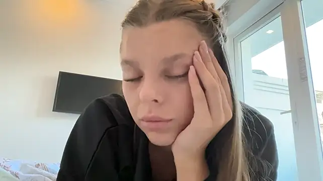AmieLendor - Video fucking my pussy dildo in PM