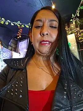 Keny__a - Tits out for 2 minutes in public 😈