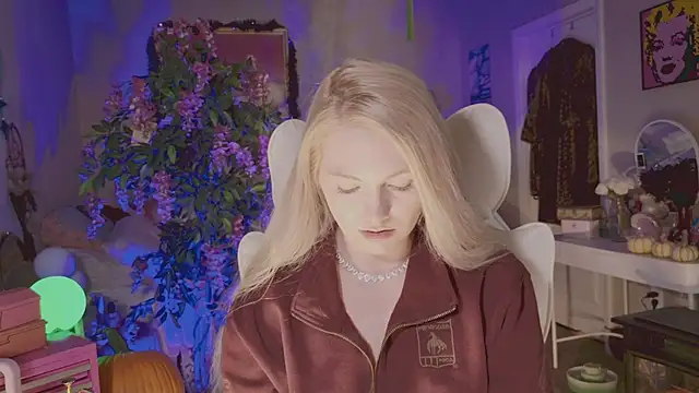 Talulaa - cum again????