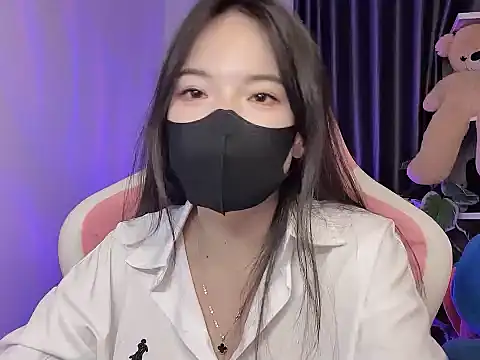 Julie_Ulie - Hôm nay khum Dâm Khum Đĩ chỉ nhận🌺20/10